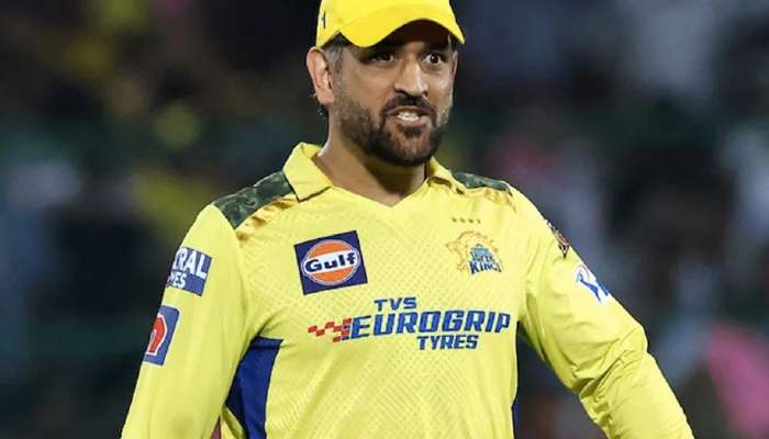 जेव्हा महेंद्रसिंग धोनी संतापतो, बाटलीवर लाथ मारुन दूर उडवलं; CSK च्या स्टार खेळाडूने केलं उघड; 'आम्ही डोळे खाली करुन...'