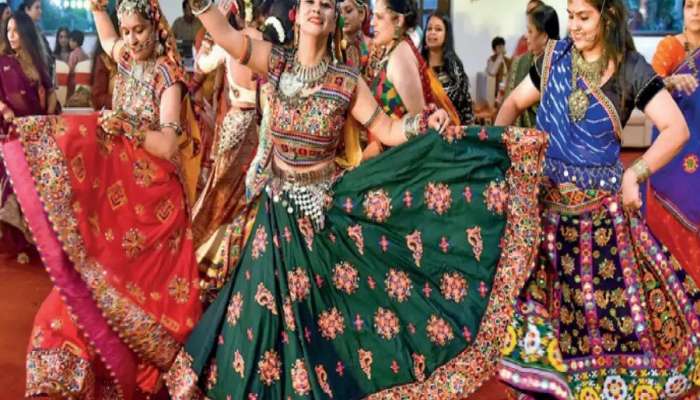 गरबा खेळण्यासाठी मंडपात प्रवेश करण्याआधी प्यावं लागणार गोमूत्र; भाजपा नेता म्हणतो 'गैर हिंदू आमच्या...'
