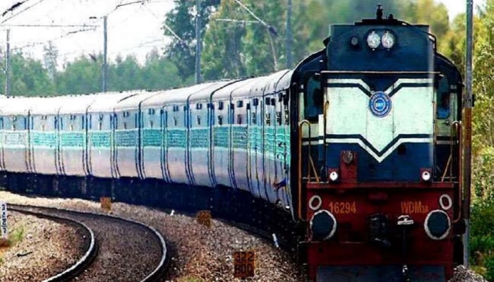 Indian Railway: 37 तास प्रवास, 111 स्टेशनवर थांबा; तरीही लोकांना &#039;या&#039; ट्रेनचे हवे असते तिकीट