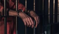 बँक खात्यात चुकून आले 16 लाख रुपये, भावाने काढले आणि लगेच...