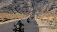 बाईक असो वा कार, 'इथं' पेट्रोलशिवायही चालतात वाहनं