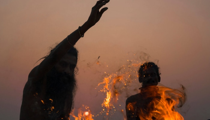 आणखी एक परिवार अंधश्रद्धेचा बळी! दोघांचा मृत्यू, 2 बेशुद्ध आणि दोघे झाले वेडे; काय आहे प्रकरण?