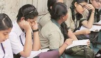 अभिजात मराठी असलेल्या महाराष्ट्रात हिंदी विषय सक्तीचा? 