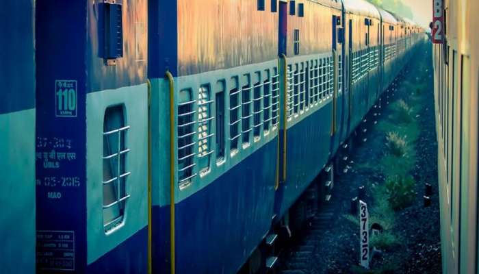 Indian Railway : &#039;या&#039; प्रवाशांवर रेल्वे कायमची मेहेरबान; तिकीटात सरसकट 75 % सूट 