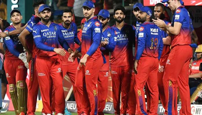 RCB ने टाकला मोठा डाव, फक्त 3 खेळाडूंना केलं रिटेन, स्टार गोलंदाजाला केलं बाहेर  