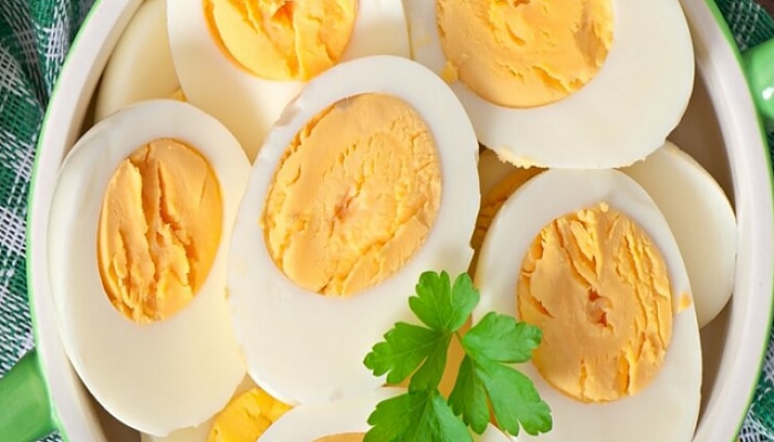 eggs, eggs benefits, eggs proteins chart, eggs calories, अंड, When should kids start eating eggs, 