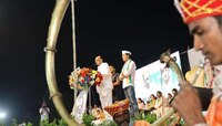 शरद पवार यांची अजित पवार यांच्यावर टीका