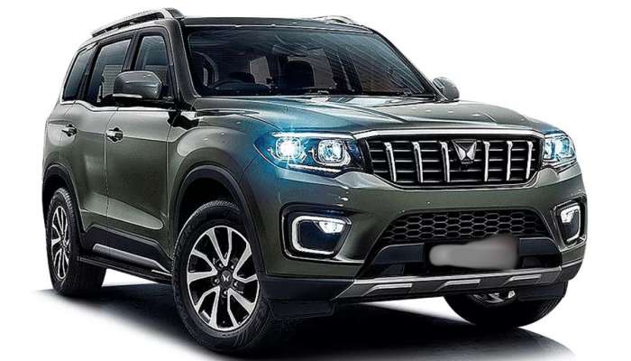 मार्केटमध्येआली सगळ्यात स्वस्त कार; शोरूम बाहेर खरेदी करण्यासाठी प्रचंड गर्दी, किंमत फक्त...
