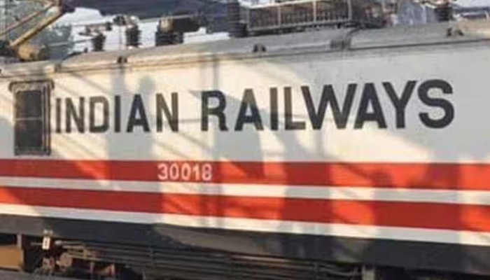 Railway Rules:ट्रेन तिकीट बुकींगचा &#039;हा&#039; नियम तुम्हाला माहिती असायला हवा!