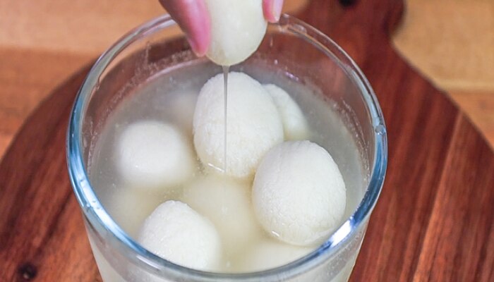 Rasgulla, White Rasgulla, Rasgulla calories, White Rasgulla Side Effects, Side Effects of White Rasgulla, Is white rasgulla good for health, What are the side effects of eating rasgulla, Is rasgulla easy to digest, White rasgulla side effects liver, rasgulla benefits for skin, is rasgulla good for weight gain, is rasgulla good for weight loss, is rasgulla good for liver, is rasgulla good for health, calories in 1 squeezed rasgulla, is jaggery rasgulla healthy, रसगुल्ला, सफेद रसगुल्ला खाल्ल्यानं शरीरावर काय 