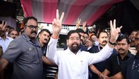 हॉटेलमधून सुटका; 'या' अटीवर शिवसेनेच्या आमदारांना घरी जाण्याची परवानगी 