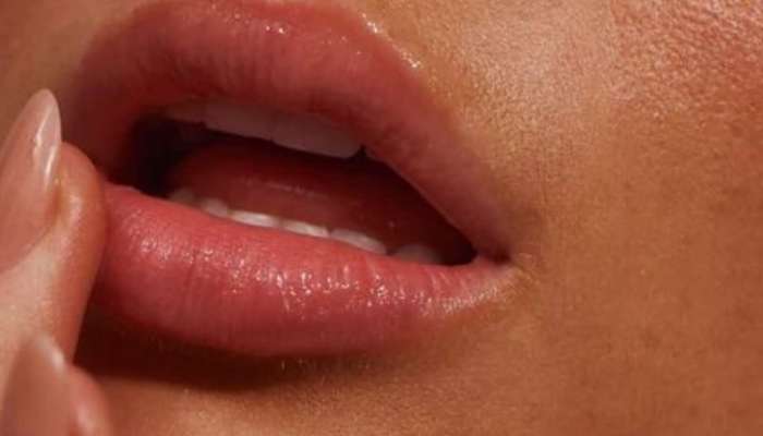 chapped lips, Crack lips, health, health news, health news in marathi, lifestyle, lifestyle news, lifestyle news in marathi, 