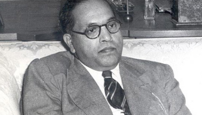 Mahaparinirvan Diwas 2024 : महापरिनिर्वाण दिनाला भाषण करणार आहात? 'हे' 8 मुद्दे महत्त्वाचे 