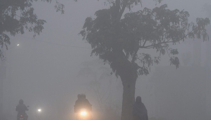 Maharashtra Weather News : मुंबई, महाराष्ट्रासह देशात रेकॉर्ड ब्रेक थंडी; तापमानाचा निच्चांकी आकडा पाहूनच दातखिळी बसेल 