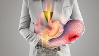 छातीत जळजळ होतेय?; ही Acidity नाही तर पोटाचा कॅन्सर असण्याची शक्यता, 'या' 2 लक्षणांक