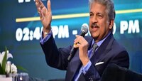 देवाचं नाव घेत आनंद महिंद्रा यांनी लिहीलेली नवी पोस्ट इतकी का वाचली जातेय?