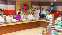 10 हजारांचे झाले 1 लाख अन् 2.5 लाखांचे 5 लाख! अजित पवारांची सूचना काकांकडून मान्य