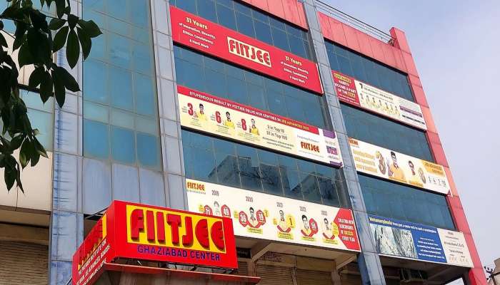  542 कोटींचा टर्नओव्हर असलेले FIITJEE कोचिंग क्लासेस रातोरात बंद का झाले? लाखो रुपये फी भरणारे इंजिनीयरींगचे विद्यार्थी टेन्शनमध्ये