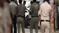 Pune Couple Arrest: स्वतः 6 मुलांचा बाप, प्रेयसीला 2 मुलं…; तिला टच केलं म्हणून दिल्