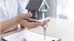 Repo Rate कमी होताच बँकांनी तातडीनं कमी केला Home Loan Interest; पाहा