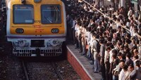 मुंबईकरांचे आज आणि उद्या 'मेगाहाल'; तब्बल 227 लोकल रद्द, वाचा लोकलचे वेळापत्रक!