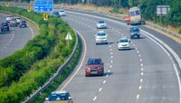 मुंबई- पुणे एक्स्प्रेस वेवरून प्रवास करणाऱ्यांचा का होतोय संताप? एक निर्णय ठरतोय...