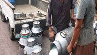 दुधात भेसळ करणाऱ्यांवर मकोका लावणार? महाराष्ट्र सरकार कायद्यात मोठा बदल करणार?