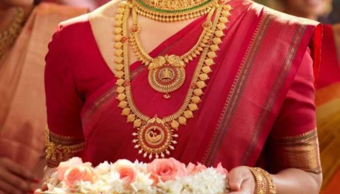 gold wearing benefits, gold benefits according to ayurveda, wearing gold benefits, gold is beneficial in positivity, gold jewellery, give positivity, gold benefits, wearing gold benefits, ayurveda gold benefits, health, health news, health news in marathi, lifestyle, lifestyle news, lifestyle news in marathi, 