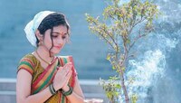 चैत्र महिन्यात करावी तुळशीची पूजा; होतात 'हे' लाभ आणि आरोग्यदायक फायदे