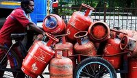 सर्वसामान्यांना आर्थिक फटका, LPG स‍िलेंडर 'इतक्या' रुपयांनी महागला