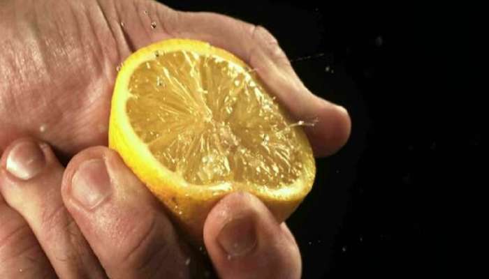 पुण्यात घडली अति भयानक घटना; पतीचे पत्नीसह अघोरी कृत्य