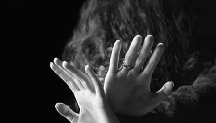 खळबळ! उपसरपंचाचा 16 वर्षीय मुलीवर बलात्कार; गर्भवती राहिली, मुलीला जन्म देताच नराधमाने..