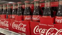 कोणत्या धर्मासाठी वेगळं कोल्‍ड ड्र‍िंक बनवते Coca-Cola? जाणून तुम्ही व्हाल हैराण
