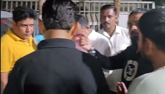 &#039;मराठी लोग गंदे...&#039;, घाटकोपरमध्ये नॉनव्हेज खाणाऱ्या कुटुंबाला हिणवणाऱ्या गुजराती रहिवाशांची &#039;मनसे&#039; स्टाईलनं जिरवली
