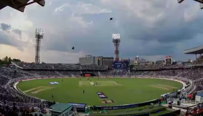 IPL 2025 दरम्यान मोठी बातमी!  2 दिग्गजांवर बंदी घालण्याची मागणी, ईडन गार्डन्समध्ये मिळणार नाही  प्रवेश?