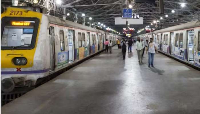 मध्य रेल्वेवर मेगाब्लॉकची घोषणा; 4 मेपर्यंत शेवटची CSMT-Karjat लोकल बदलापूरपर्यंतच, पाहा लोकलचे वेळापत्रक मध्य रेल्वेवर मेगाब्लॉकची घोषणा; 4 मेपर्यंत शेवटची CSMT-Karjat लोकल बदलापूरपर्यंतच, पाहा लोकलचे वेळापत्रक
