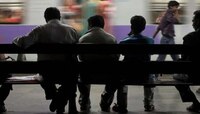 2025 मध्ये 82% भारतीय कर्मचारी नोकऱ्या बदलण्याच्या तयारीत! पागाराबद्दलची आकडेवारी