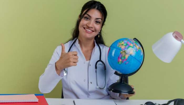 भारतातील टॉप 10 Medical Courses : &#039;या&#039; अभ्यासक्रमाला अ‍ॅडमिशन मिळाल्यास लाखोंमध्ये कमाई निश्चित