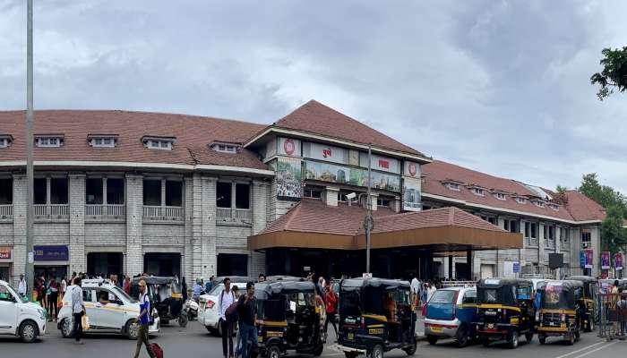 युद्धबंदी, शस्त्रसंधी... नागरिकांमध्ये चिंतेचा सूर कायम; पुण्याबाहेर जाणाऱ्यांचा मोठा निर्णय...