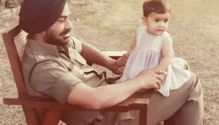 फोटोतील &#039;या&#039; चिमुकलीच्या लष्कर अधिकारी वडिलांची दहशतवाद्यांनी केली होती हत्या; आज आहे बॉलिवूडमध्ये आघाडीची अभिनेत्री