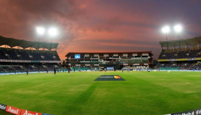 IPL 2025 मध्ये कोरोनाचा शिरकाव! &#039;हा&#039; फलंदाज निघाला पॉझिटिव्ह, संघाचं वाढलं टेन्शन
