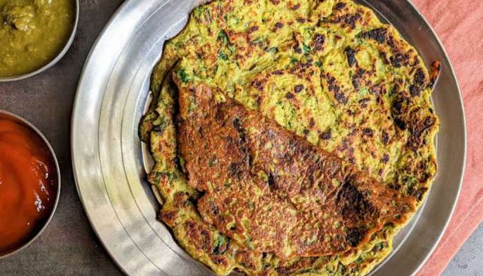 नाश्त्यासाठी बनवा सोपं, पौष्टिक आणि झटपट तयार होणारं मूग डाळीचं धिरडे, जाणून घ्या Healthy Breakfast Recipe  