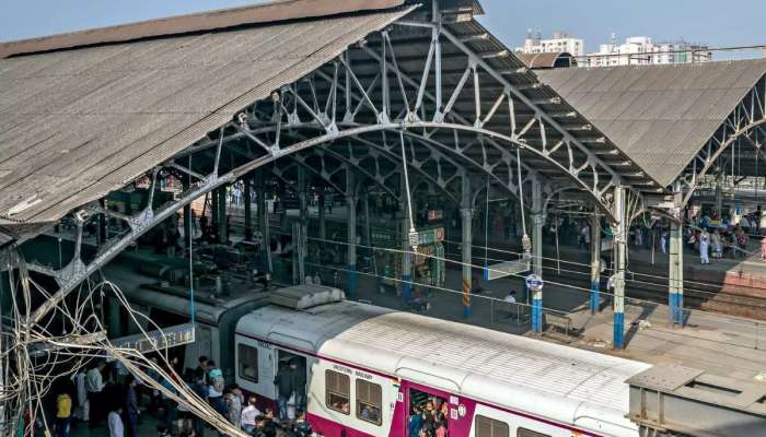 लोकलमधील गर्दी नियंत्रणात येणार? पश्चिम रेल्वेवर राबवणार नवीन प्रयोग, 'या' 3 स्थानकांवर मेट्रोप्रमाणेच... 