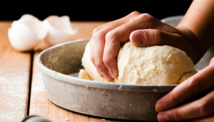 Kitchen Tips: मळलेले पीठ फ्रीजमध्ये का ठेवू नये? जाणून घ्या महत्त्वपूर्ण कारण 