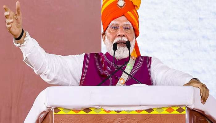 सुखाचं आयुष्य जगा, भाकरी खा, अन्यथा माझी गोळी आहेच; मोदींचा भुजमधून पाकिस्तानला इशारा