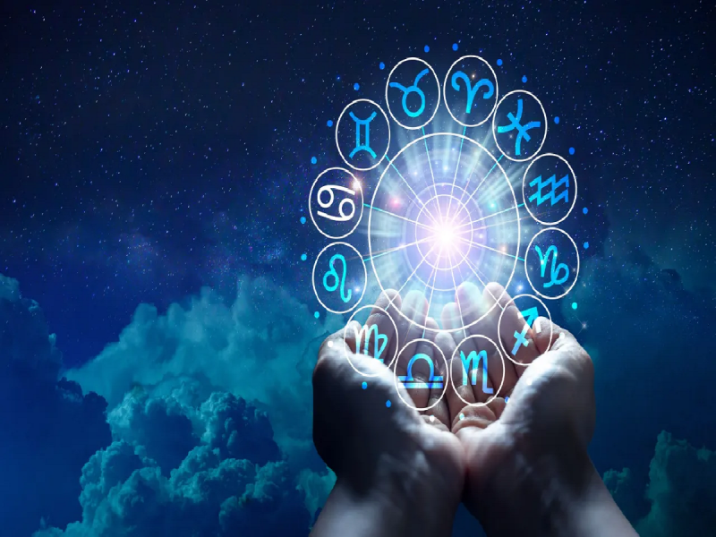 Horoscope : आज अमला योगमुळे या लोकांवर राहणार श्री स्वामीची कृपा; कोणाला यश, कोणावर संकट?