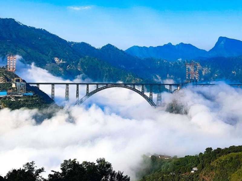 हवेत तरंगणारा जगातील सर्वात उंच पूल, जम्मू काश्मीरसाठी गेम-चेंजर ठरणाऱ्या पुलाचे आज लोकार्पण
