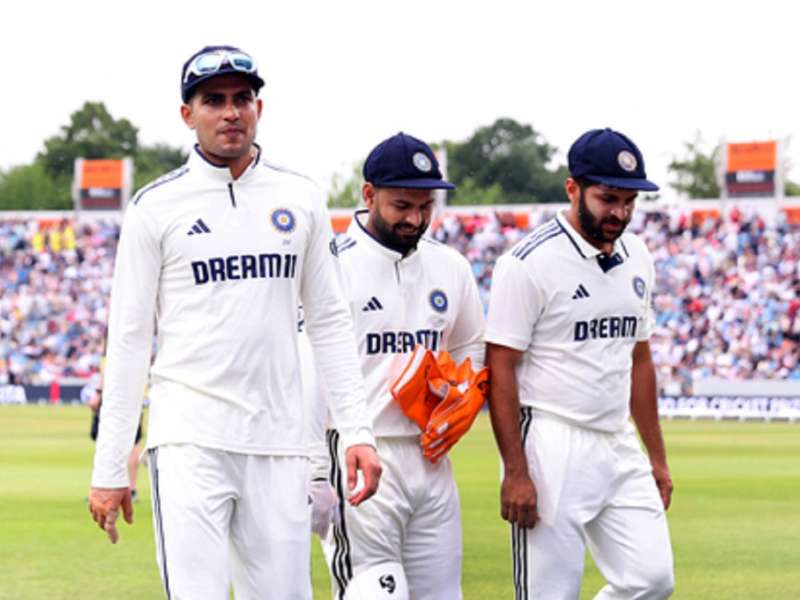 'तुम्ही शार्दूलला संघात घेता, आणि 40 ओव्हरमध्ये एकदाही चेंडू देत नाही', भारताचा माजी गोलंदाज शुभमन गिलवर संतापला