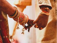 GK Quiz : असं कोणतं गाव आहे जिथे एकही अविवाहित तरुण नाही आणि लग्नासाठी तरुणी करतात '