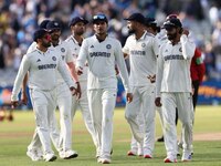 'वैयक्तिक रेकॉर्डच्या मागे लागून...', भारताच्या दिग्गज खेळाडूचं शुभमन गिलला जाहीर आव